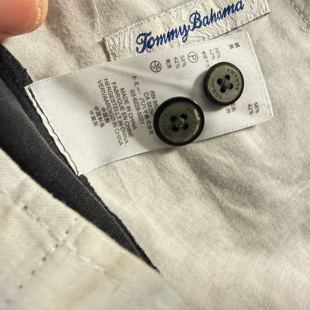 Tommy Bahama Shorts Mens 35 Gray Excellent Silk Linen Blend Flat Front Chino - Picture 6 of 7